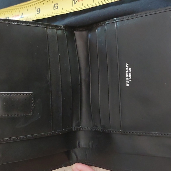 Authentic Burberry small tote and wallet comes with dust bag - Picture 12 of 16